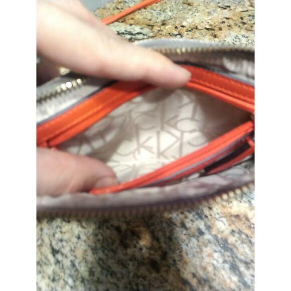 Calvin Klein Crossbody Monogram Logo Women’s Crossbody Bag Beige & Orange EUC - Picture 14 of 14